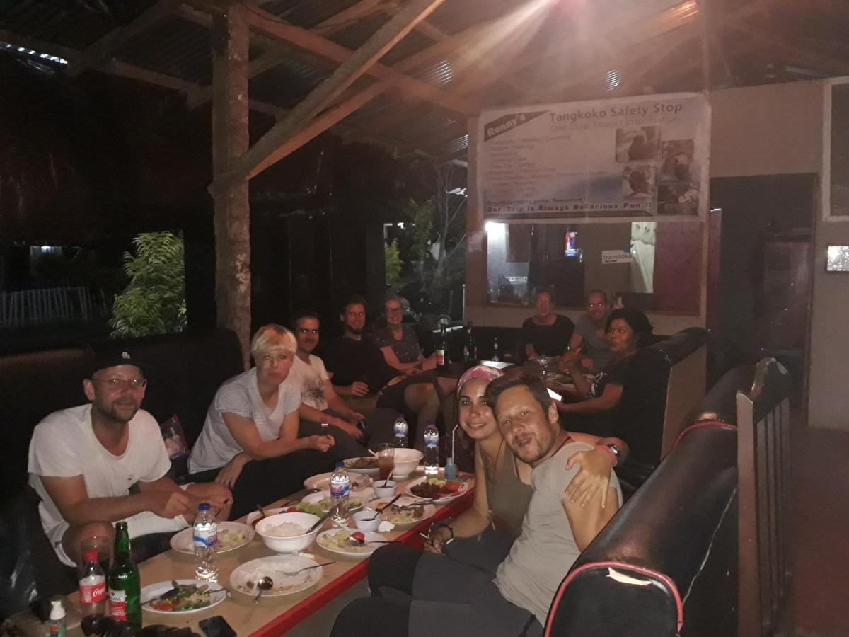 Renny'S Tangkoko Safety Stop Bitung Bagian luar foto